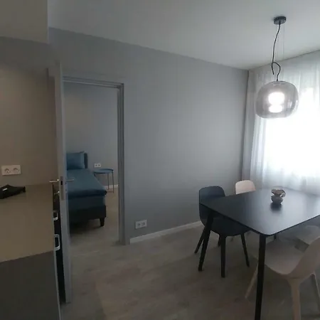 Cozy Next To European Union Station Apartment *