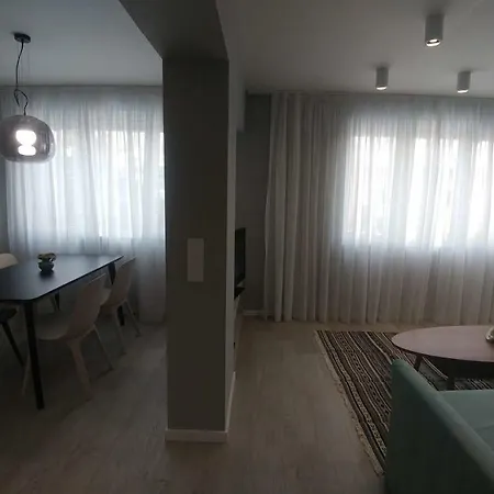 Apartment Cozy Next To European Union Station *